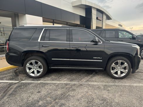 Used 2016 GMC Yukon Denali w/ Open Road Package AWD/4WD image 5