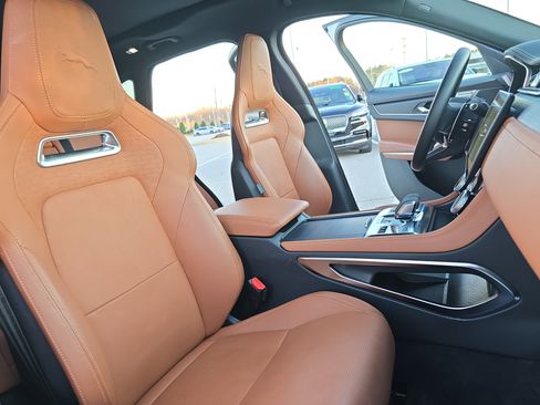 Used 2024 Jaguar F-PACE R-Dynamic S image 10
