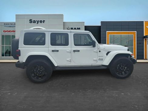 Used 2021 Jeep Wrangler Unlimited Sahara w/ Cold Weather Group AWD/4WD image 8