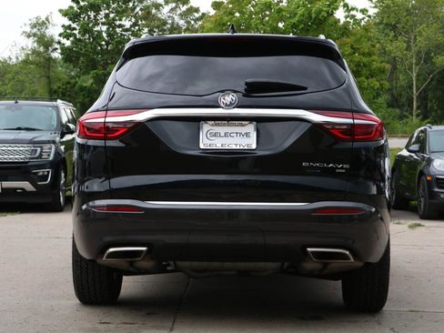 Used 2019 Buick Enclave Essence AWD/4WD image 10