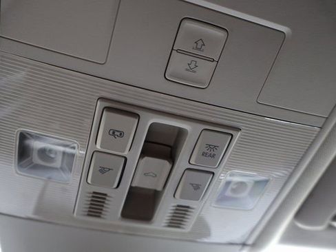 Used 2023 Volkswagen Atlas SEL image 25