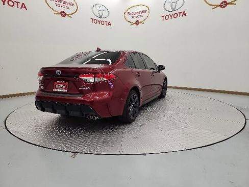 Used 2024 Toyota Corolla SE w/ SE Package FWD image 8