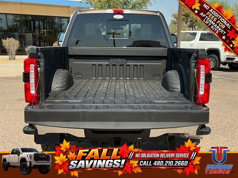 Used 2025 Ford F350 Lariat w/ Tremor Off-Road Package AWD/4WD image 9