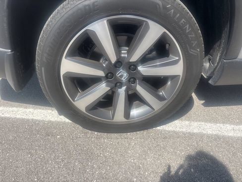 Used 2023 Honda Pilot Elite image 23