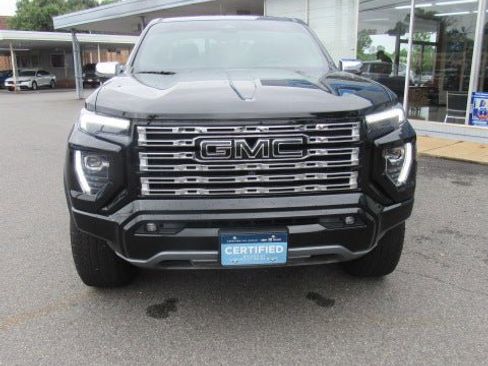 Certified 2025 GMC Canyon Denali AWD/4WD image 3