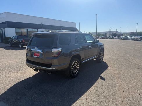 Used 2015 Toyota 4Runner Limited AWD/4WD image 4