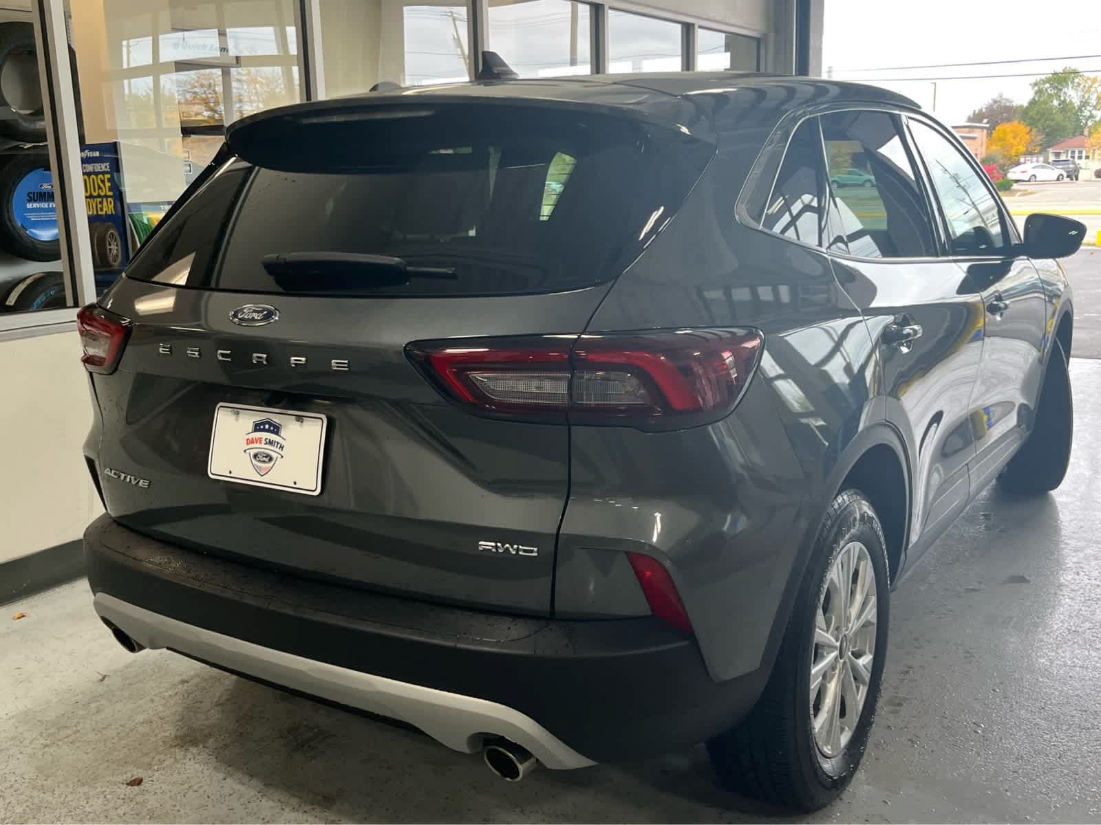 Used 2023 Ford Escape Active AWD/4WD image 5