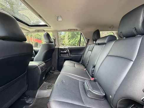 Used 2023 Toyota 4Runner TRD Off-Road Premium w/ Off Road Premium Plus Package AWD/4WD image 19