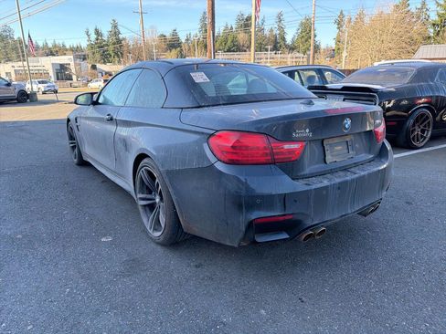 Used 2016 BMW M4 Convertible image 2