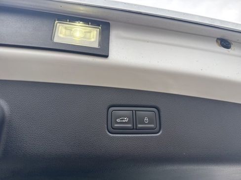 Used 2024 Genesis GV70 2.5T image 32