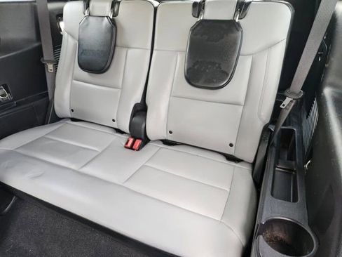 Used 2021 Ford Explorer XLT w/ Equipment Group 202A RWD image 30
