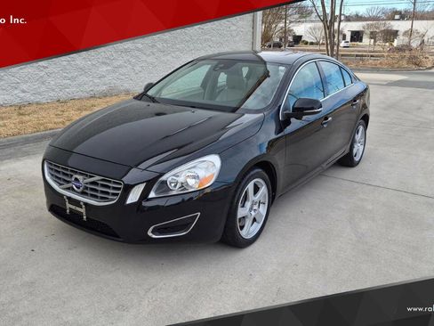 Used 2013 Volvo S60 T5 image 1