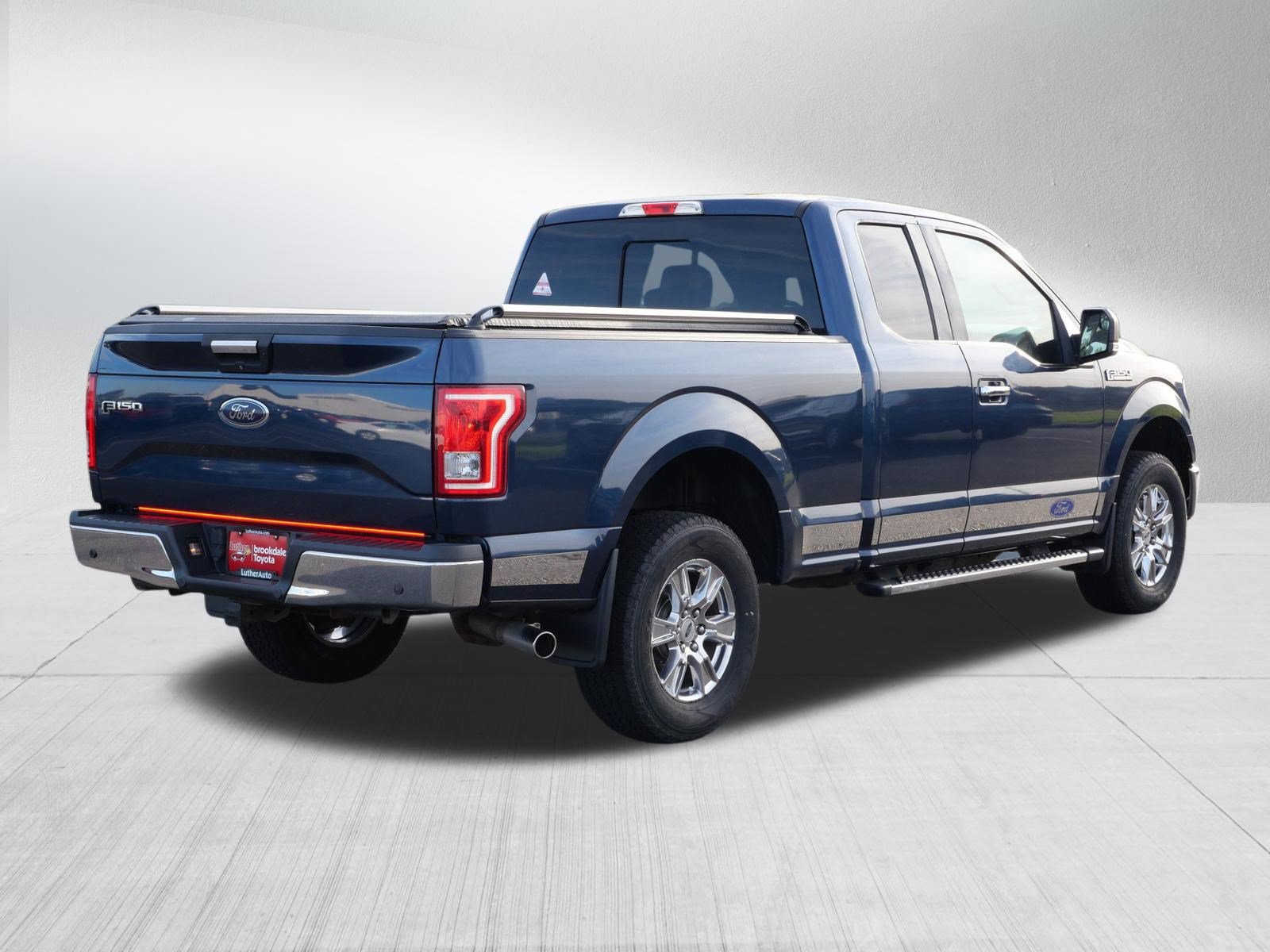 Used 2017 Ford F150 XLT w/ Equipment Group 302A Luxury AWD/4WD image 7