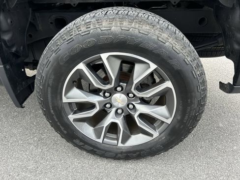 Used 2022 Chevrolet Silverado 1500 LT image 10