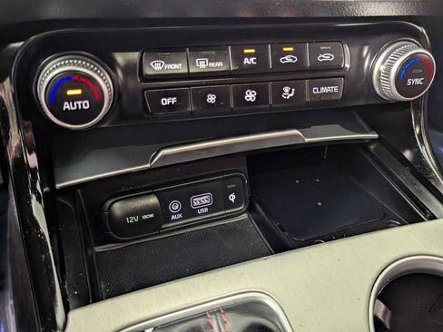 Used 2019 Kia Stinger GT1 RWD image 20