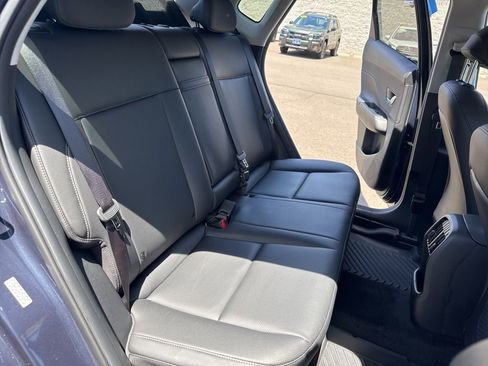 Used 2025 Hyundai Kona Limited AWD/4WD image 14