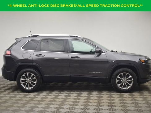 Used 2019 Jeep Cherokee Latitude Plus w/ Comfort/Convenience Group AWD/4WD image 10