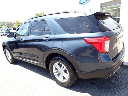 Used 2023 Ford Explorer XLT w/ Equipment Group 202A AWD/4WD image 3