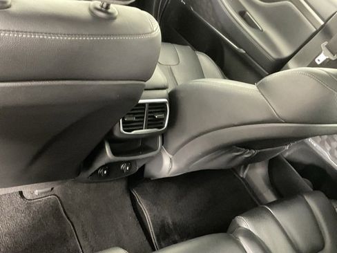 Used 2019 Hyundai Santa Fe Limited image 14