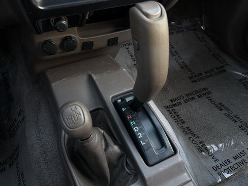Used 1999 Toyota Tacoma 4x4 Regular Cab image 39