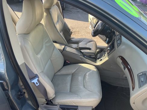 Used 2002 Volvo S60 2.4T AWD/4WD image 32
