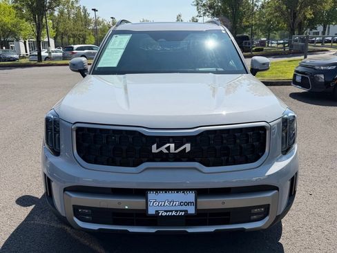 Used 2023 Kia Telluride SX Prestige X-Pro AWD/4WD image 3