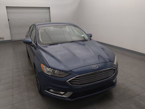 Used 2018 Ford Fusion SE w/ Equipment Group 201A FWD image 14