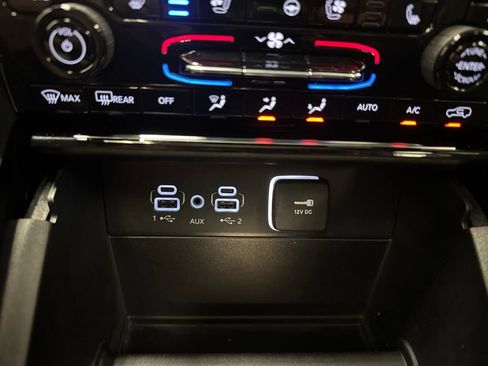 Used 2023 Jeep Grand Cherokee L Overland AWD/4WD image 17