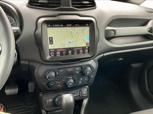 Used 2023 Jeep Renegade Altitude AWD/4WD image 14