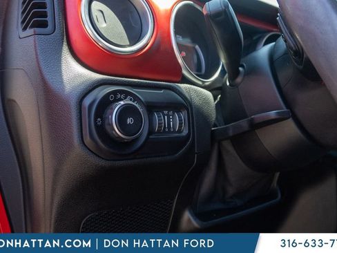 Used 2018 Jeep Wrangler Unlimited Rubicon AWD/4WD image 18
