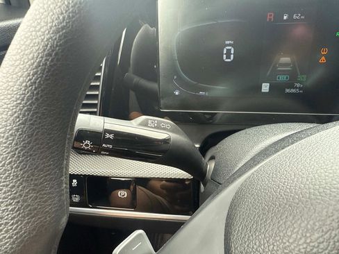 Used 2023 Kia Sportage LX image 31