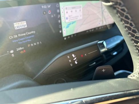 Used 2025 Buick Enclave Preferred image 14