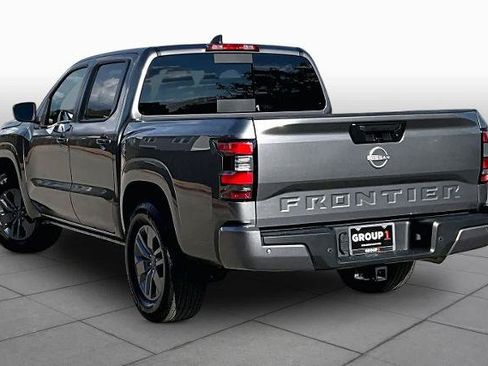 Certified 2025 Nissan Frontier SV w/ SV Convenience Package RWD image 12