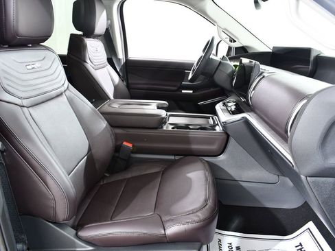 New 2026 Ford Expedition Max Platinum w/ Platinum Ultimate Package image 10