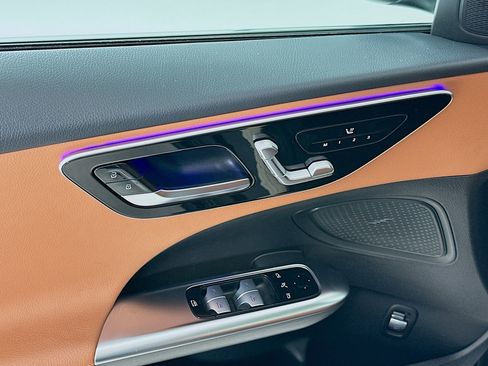 Used 2023 Mercedes-Benz C 300 Sedan image 18