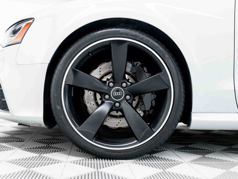 Used 2015 Audi RS 5 Coupe AWD/4WD image 22