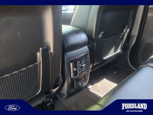 Used 2018 Jeep Grand Cherokee Altitude AWD/4WD image 31
