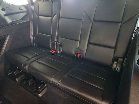 Used 2021 Cadillac Escalade Luxury AWD/4WD image 40