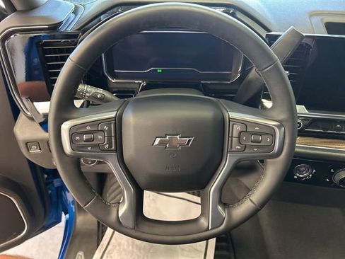 Used 2024 Chevrolet Silverado 1500 RST image 17