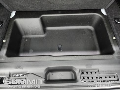 New 2025 Jeep Wrangler Sahara w/ Technology Group image 31