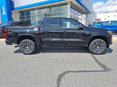 Used 2023 Chevrolet Colorado LT w/ LT Convenience Package III AWD/4WD image 8