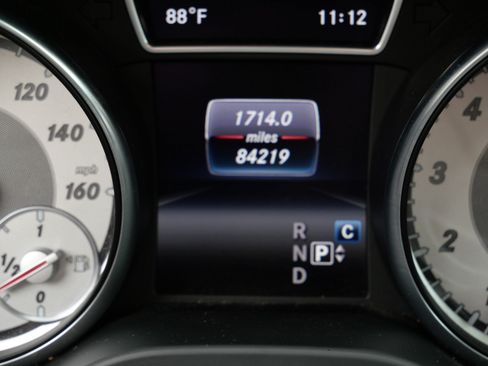 Used 2017 Mercedes-Benz GLA 250 4MATIC image 35