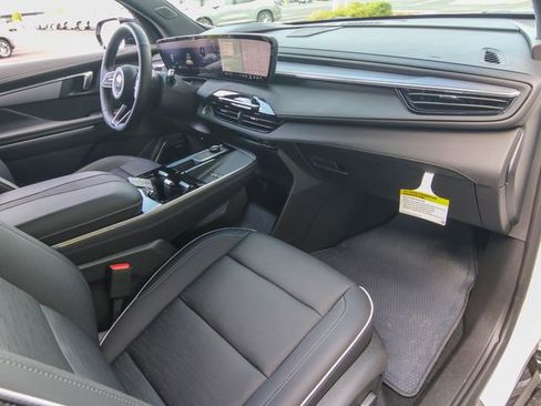 Used 2026 Buick Enclave Sport Touring w/ Power Package FWD image 22