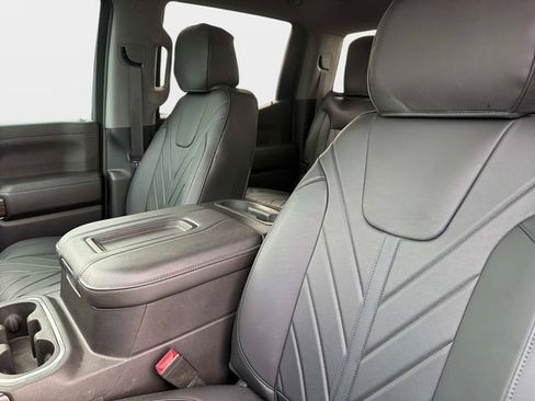 Used 2021 Chevrolet Silverado 1500 LT image 20