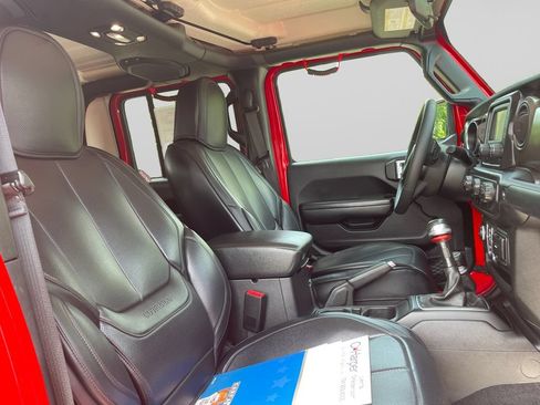 Used 2020 Jeep Gladiator Sport w/ Quick Order Package 23S AWD/4WD image 11