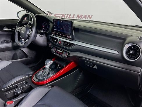 Used 2023 Kia Forte GT-Line w/ GT-Line Premium Package image 39