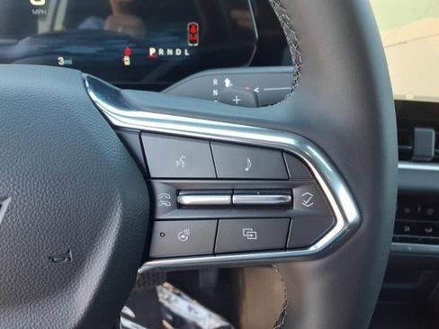 New 2026 Chevrolet Equinox LT FWD image 9
