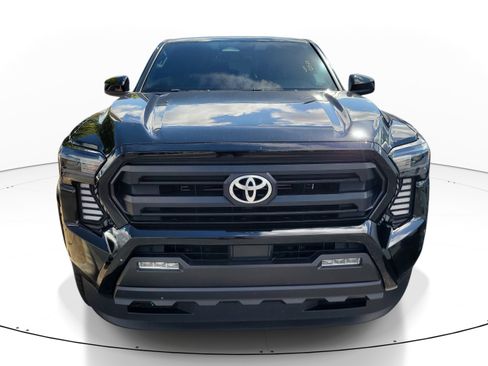 Used 2024 Toyota Tacoma SR5 RWD image 2