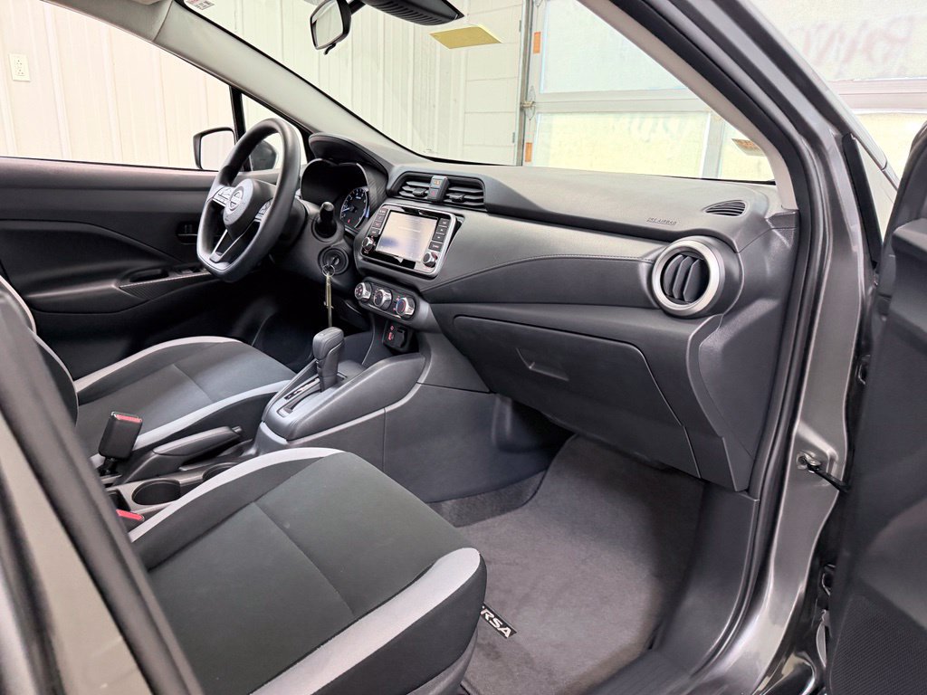 Used 2025 Nissan Versa S w/ Trunk Package FWD image 31