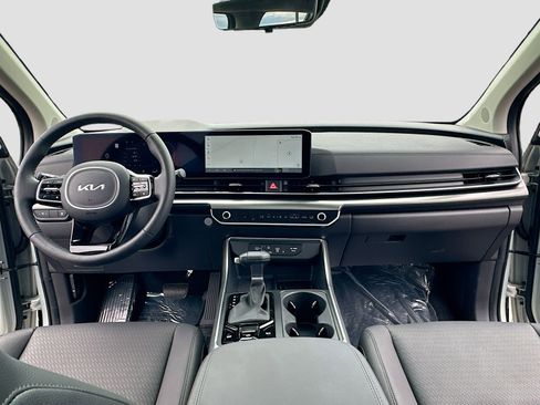 New 2025 Kia Carnival SX Prestige image 3
